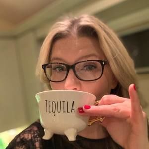 Meet your Posher, Shea